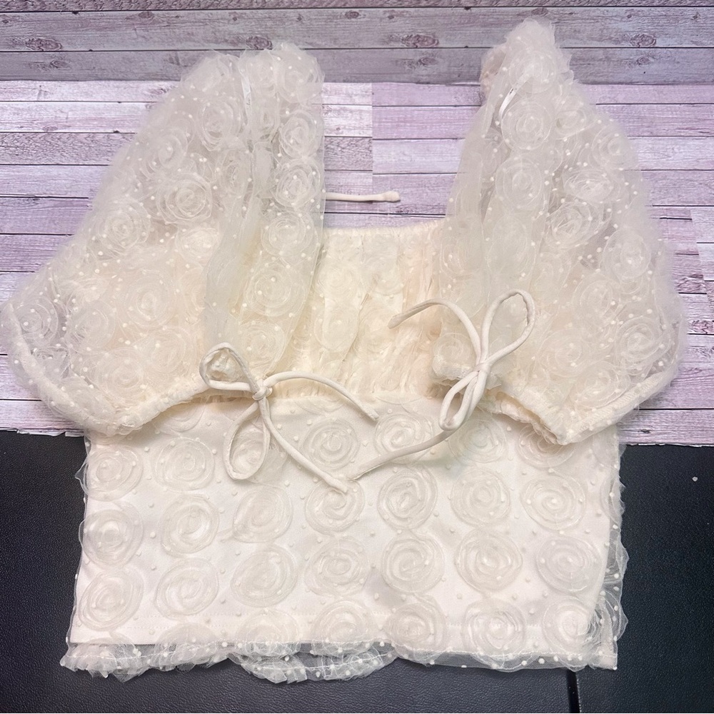 Lulu's Cream Floral Lace Blouse size S - Picture 13 of 14
